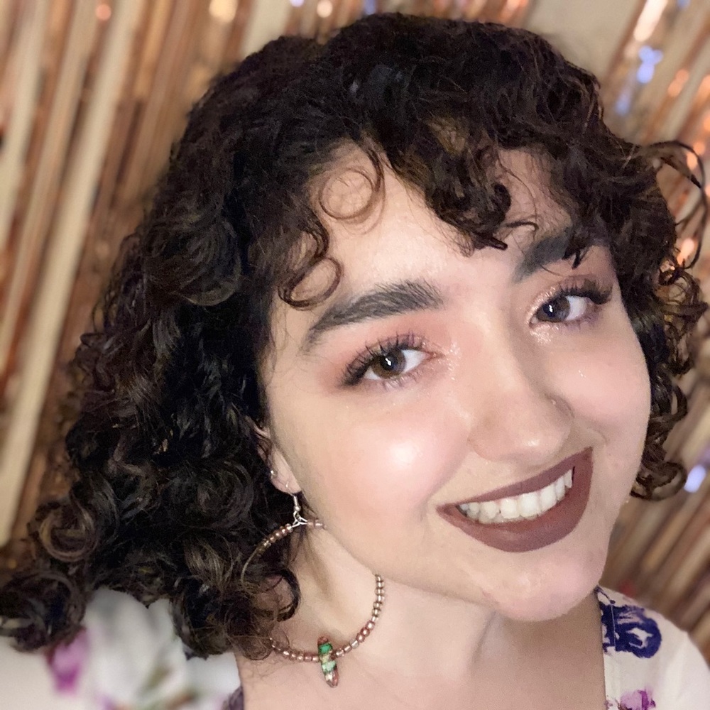 Meet your posher Gabriella A!